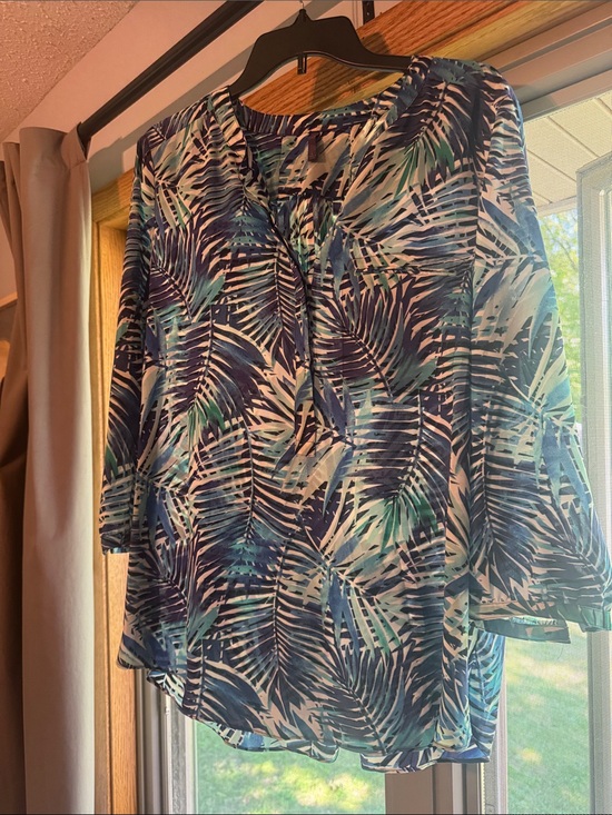NYDJ Tops - NYDJ Tropical Leaf Print Blouse in Blue and Teal